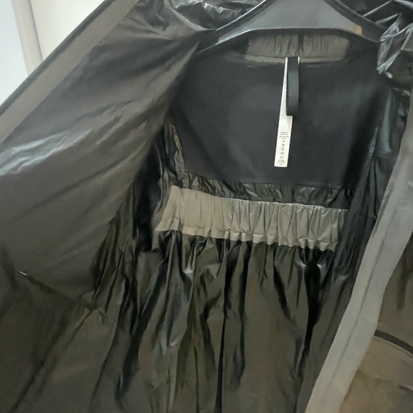 Lululemon Jacket - Picture 5 of 8